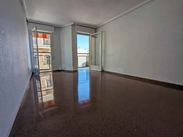ALQUILER LARGA ESTANCIA SIN AMUEBLAR EN TORRELLANO - foto 3