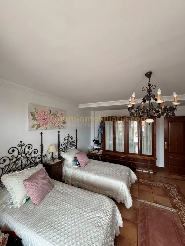 Chalet 7 habitaciones 630m² en venta - Centro — 43