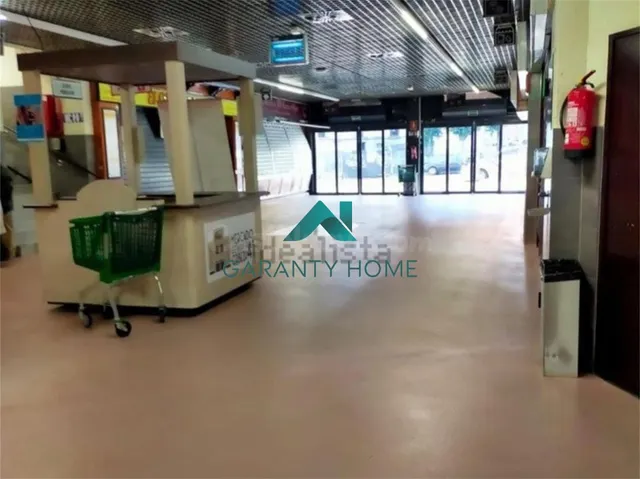 Alquiler Local Mercado Santa María de la Cabeza - foto 3