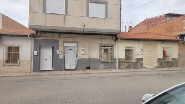Venta de Piso en CL GOYA Nº 22 Ceut - foto 2