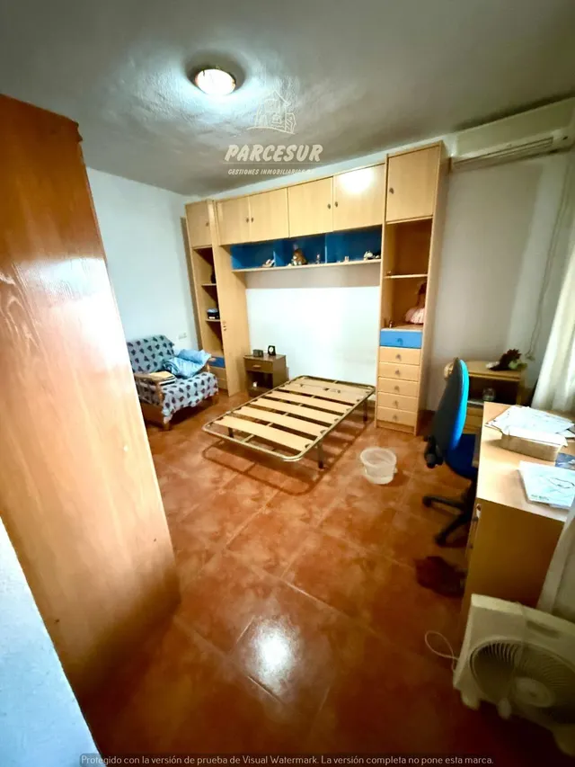 ZONA HIGUERON -Oportunidad única en el corazón del barrio! Casa + negocio en venta — 15