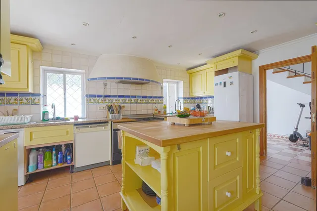 Chalet 6 habitaciones 331m² en venta - Marbella — 9