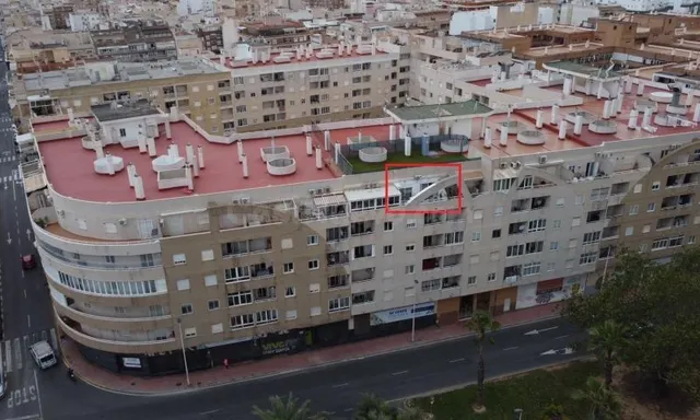 Ático luminoso 2 hab. 63m² en venta - Torrevieja centro - foto 4