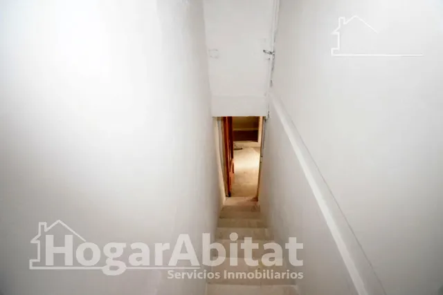PARA REFORMAR EN EL CENTRO DE TORRENT CON PATIO Y TERRAZA — 34