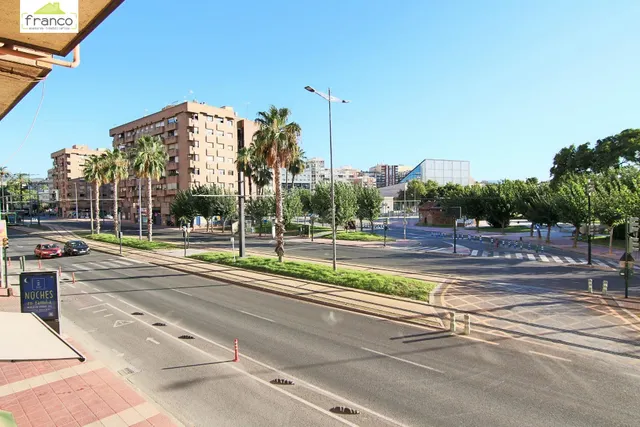 APARTAMENTO JUNTO A PLAZA CIRCULAR Y ABENARABI — 14