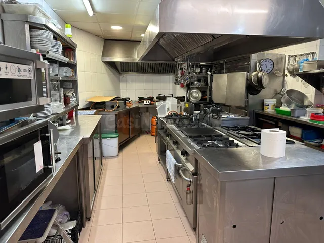 Restaurante en el centro — 5