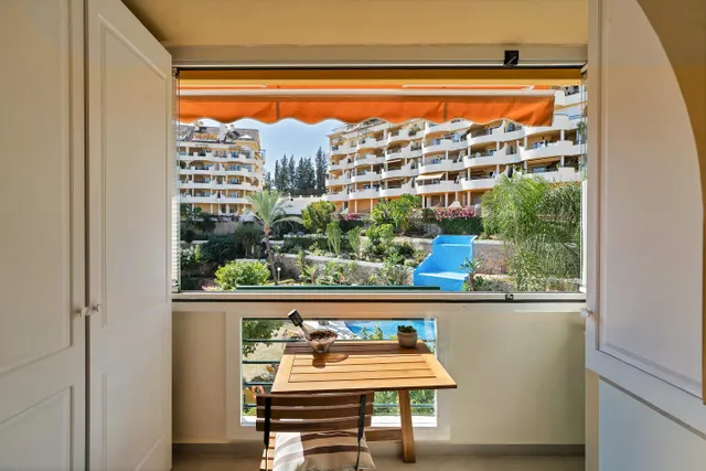 Apartamento en 4a Planta con vistas al mar y montaña en Señorío de Aloha — 21