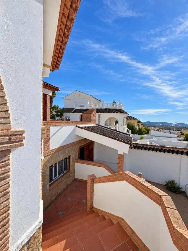 Precioso chalet con piscina propia en alquiler todo el año — 23