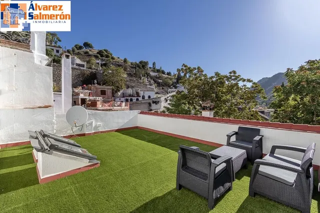 Casa reformada en el Camino del Sacromonte — 26
