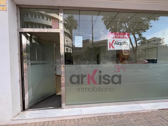 Local comercial en esquina frente al Auditorio de El Ejido - foto 5