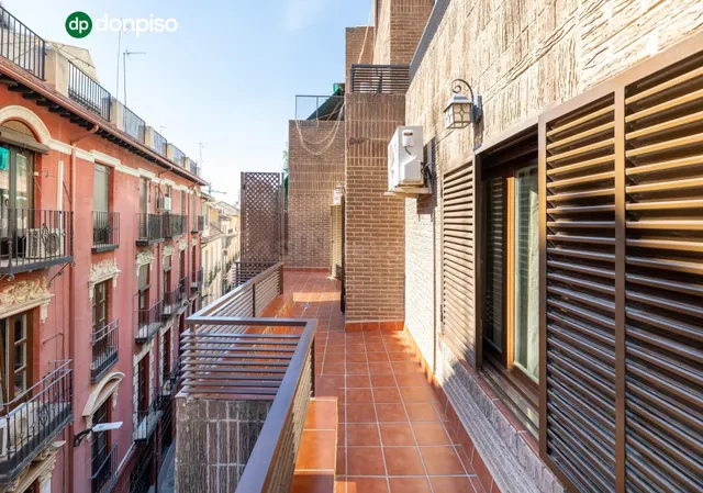 Piso en recogidas con terraza y garaje opcional — 2