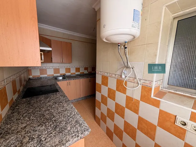Piso luminoso en venta en Tomares, junto a Navarro Caro — 11