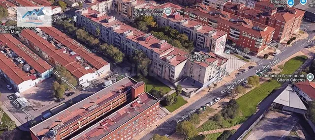 Venta de Piso + Garaje en Cáceres - foto 2