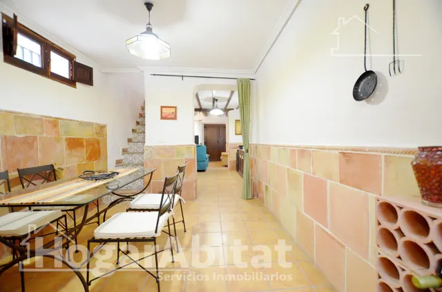 AMPLIA CASA  REFORMADA ESQUNERA CON TERRAZA Y BARBACOA — 12