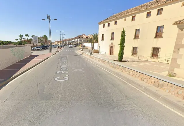 VENTA DE NAVE CON PARCELA - foto 2