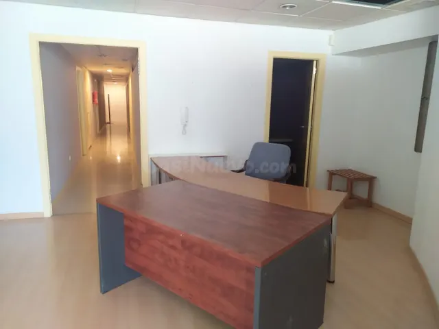 OPORTUNIDAD!! Entresuelo comercial en alquiler ideal para of - foto 3