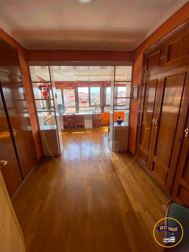 PISO EN VENTA EN PLENO CENTRO DE CUENCA — 28