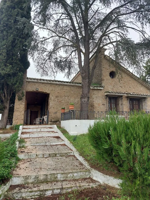 EXCLUSICA CASA EN ALDEA DEL CANO CON 8000 METROS DE PARCELA - foto 2
