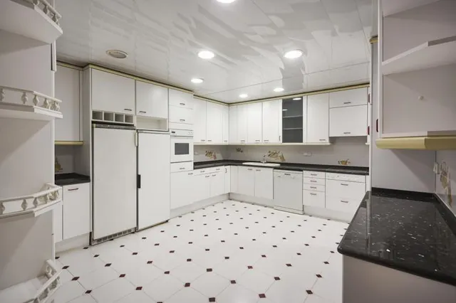Piso alto y luminoso en galvany — 2