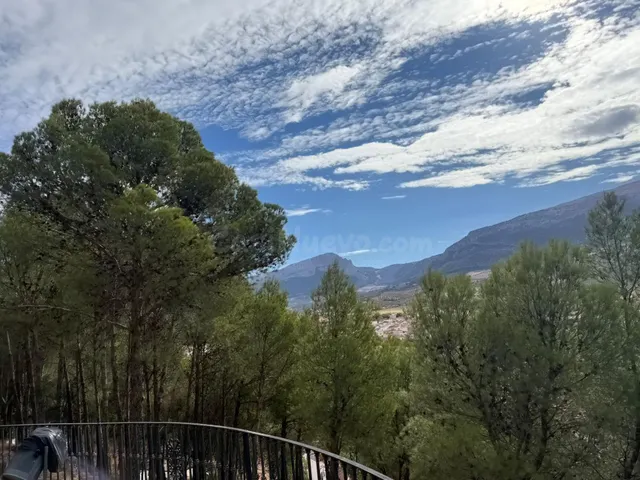 Encantadora casa de tres plantas en el centro de Villanueva  - foto 4