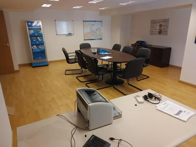 Local comercial 389m² en venta - Santa Margarita-Los Puentes — 23