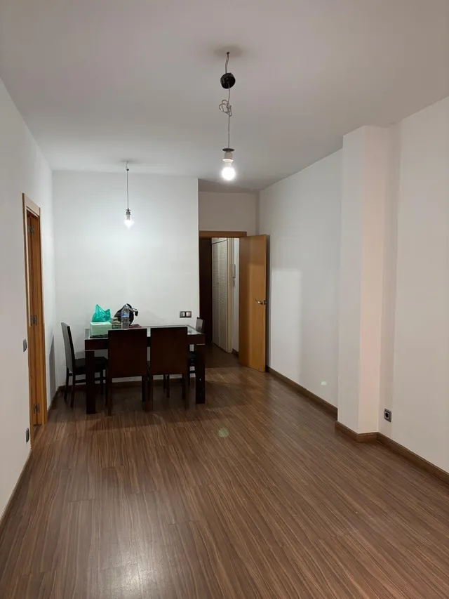 Piso Semireformado en El Raval, Barcelona por €295,000 — 6