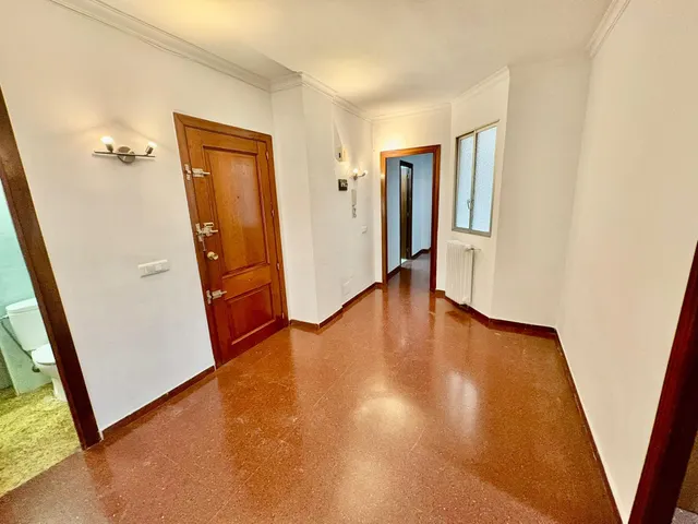 PISO DE GRANDES DIMENSIONES — 26