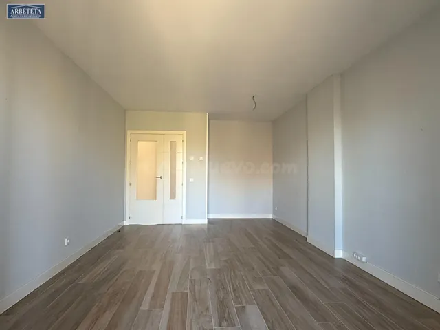 INMOBILIARIA ARBETETA VENDE PISO DE 3 DORMITORIOS EN ZONA CA - foto 2