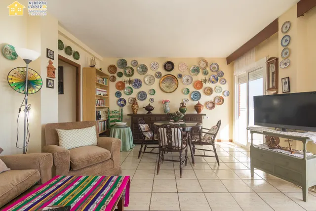 Apartamento en venta en primera línea de playa en Los Arenales del Sol, la propiedad está afectada por la Ley de Costas — 42