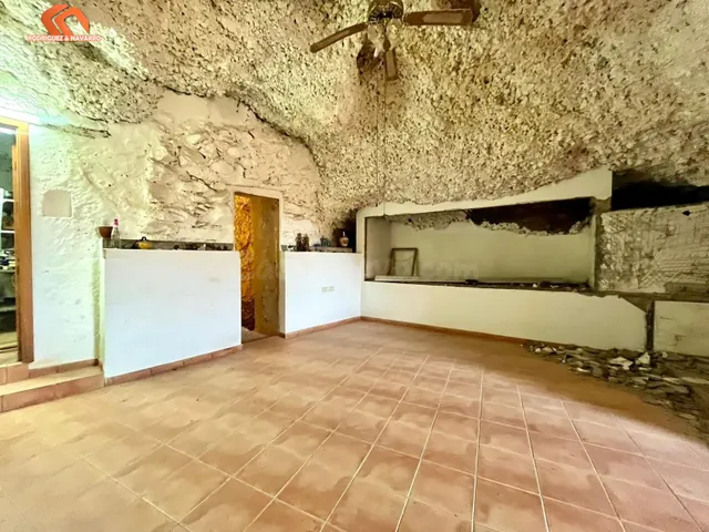 CASA CUEVA CON TERRENO EN INGENIO - foto 2