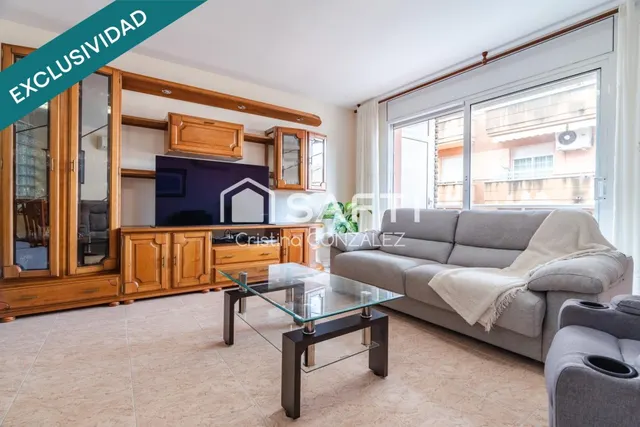 “Tu hogar ideal en Santa Maria – Fondo Sumella: práctico, luminoso y listo para entrar.” — 7