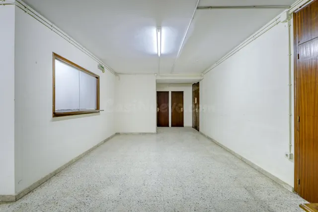 La versatilitat d'un local comercial de 270,60 m2 - foto 5