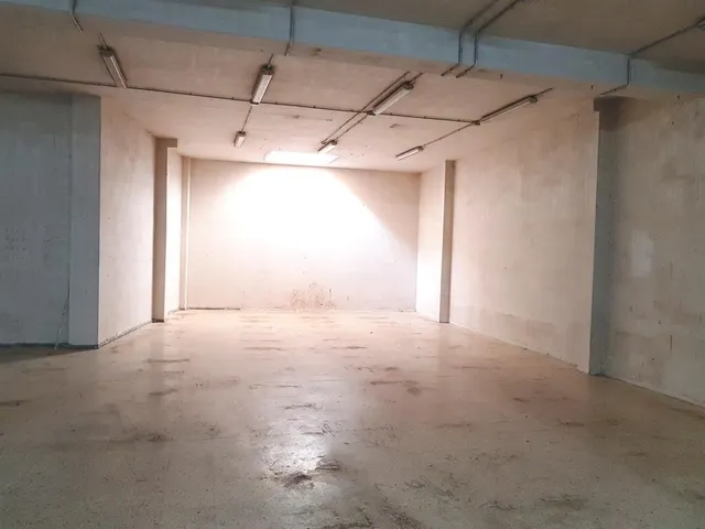 Local comercial - Esplugues de Llobregat (Can Clota) — 16
