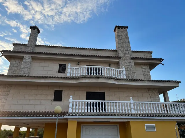 ESPETACULAR CASA/CHALET A SOLO 8 KM DE CULLERA , CON AMPLIA  - foto 3