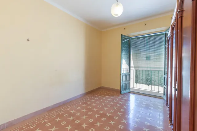 Casa con gran solar — 25