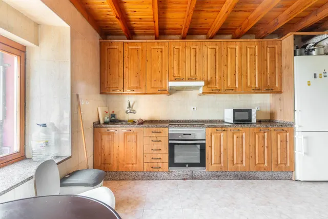 4 Naves, 21.000 m2 de Finca y Casa de 5 habitaciones en Serín, Gijón — 16