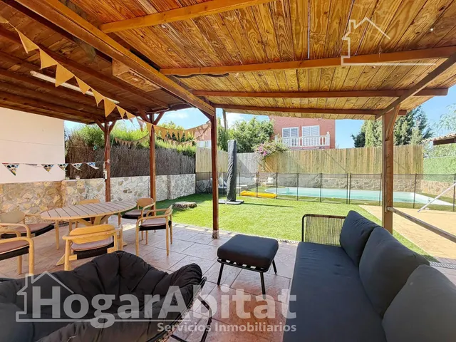 ¡PRECIOSO CHALET! AMPLIO Y REFORMADO CON PISCINA PRIVADA, GARAJE Y PARCELA — 17