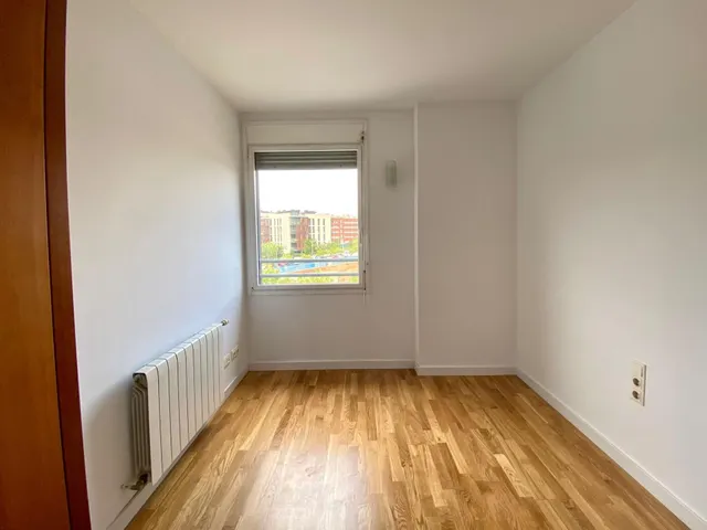 Piso en Venta Exterior con Piscina Comunitaria e Inquilino — 26