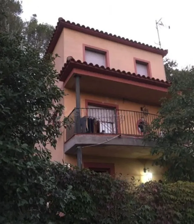 MAGNIFICA CASA UNIFAMILIAR IDEAL PARA DOS FAMILIAS EN PIERA - foto 4