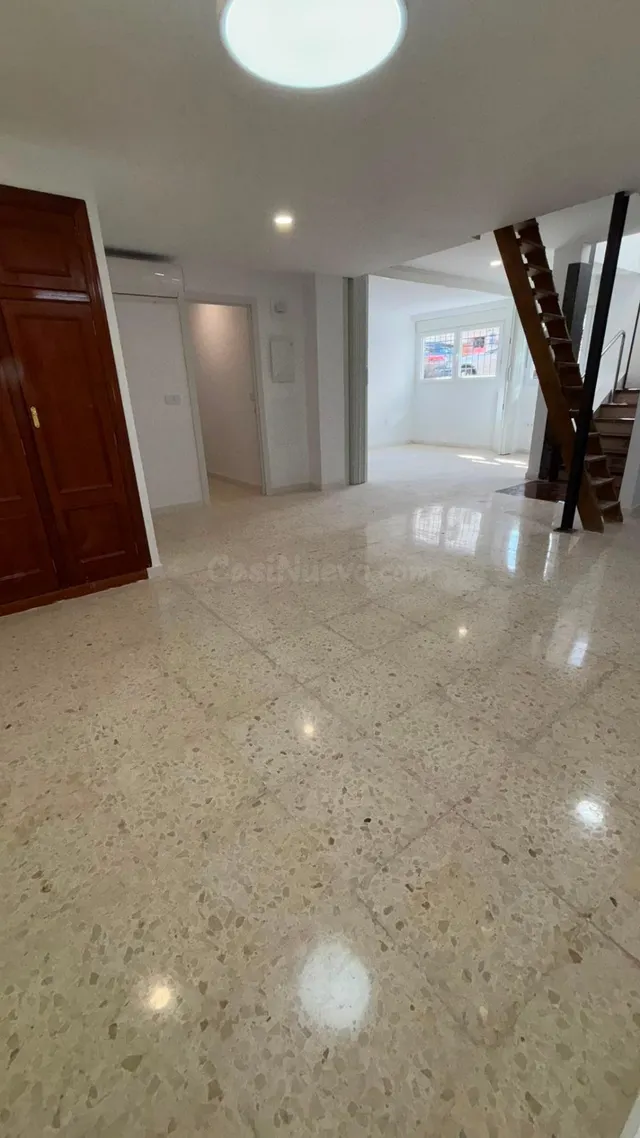 PISO EN PLANTA BAJA BARRIO EL NARANJO — 2