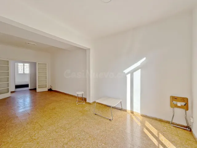 Piso en venta en la Plaza de las columnas - foto 2