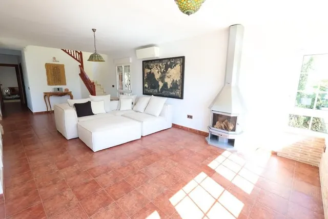 Villa 4 habitaciones 189m² en venta - Villamartín-Las Filipi - foto 2
