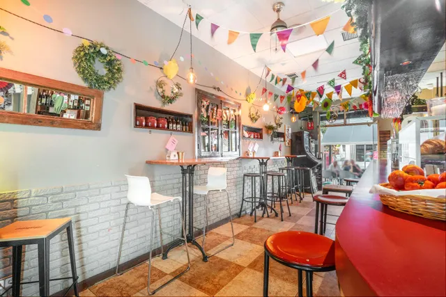 Oportunidad de Traspaso: Bar Restaurante en Funcionamiento en Oviedo — 14