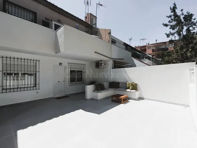 Casa o chalet independiente en venta en Calle Isla Sicilia