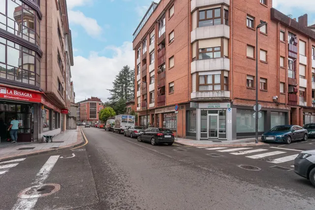 Piso en venta en Pola de Lena — 37