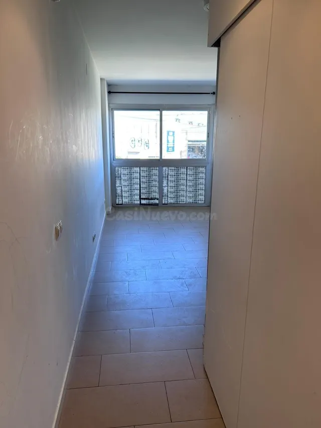 PISO DE UNA HABITACIÓN EN EL PASSEIG 22 DE JULIOL - foto 2