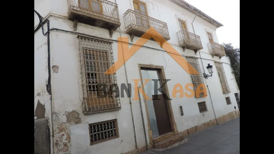 SE VENDE CASA ANTIGUA EN BERJA ZONA MERCADO DE ABASTOS