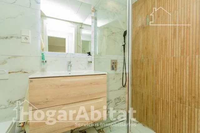 ¡CERCA DE LA PLAYA! PRECIOSO, REFORMADO CON PISCINA, TERRAZA Y GARAJE — 47