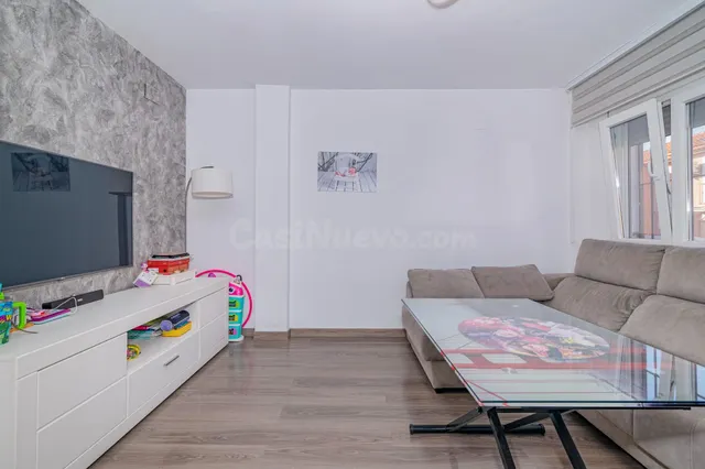 Hijar, Calle Altamira, 3 dormitorios, baño y aseo. — 2