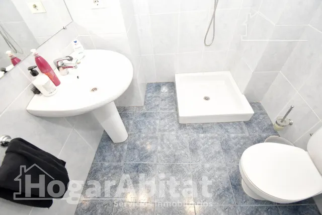 Amplia casa con terraza y muchas posibilidades en casco histórico — 41